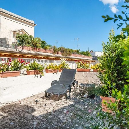 Il Garbino Suite And Apartment Лечче Экстерьер фото